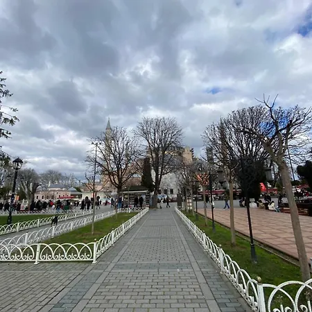 Blue Star Old Center