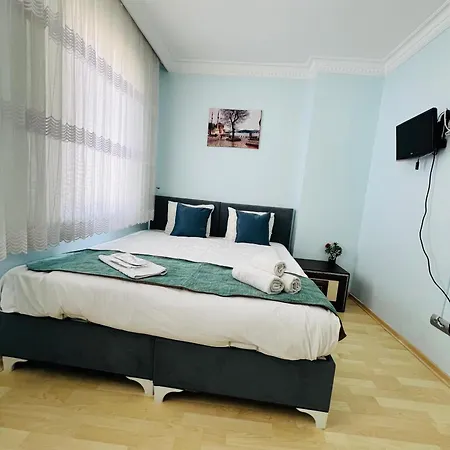 Blue Star Old Center