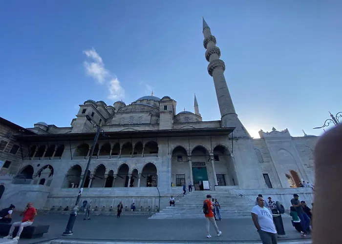 Blue Star Old Center