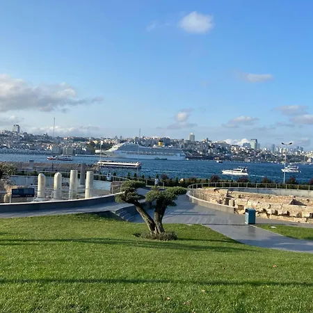 Blue Star Old Center *