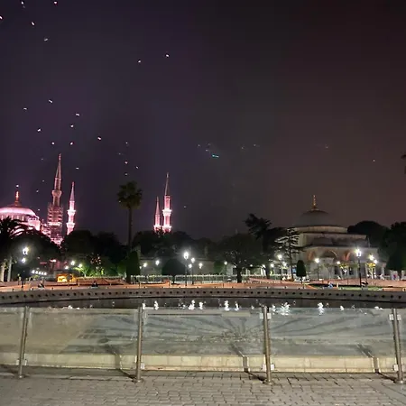 Blue Star Old Center * איסטמבול