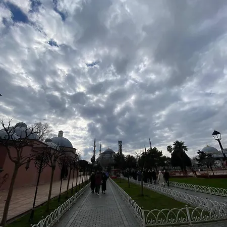 Blue Star Old Center * איסטמבול