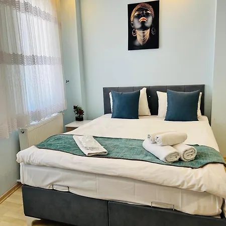 Blue Star Old Center *