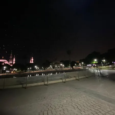 Blue Star Old Center Apartment *