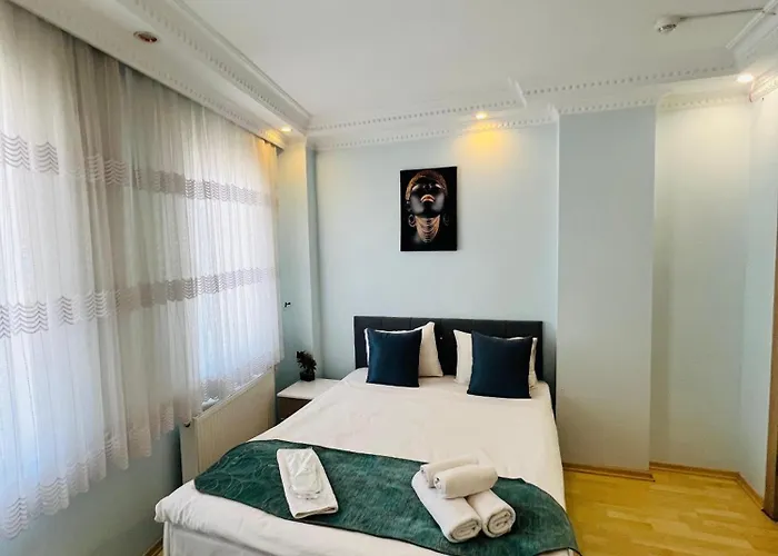 Blue Star Old Center